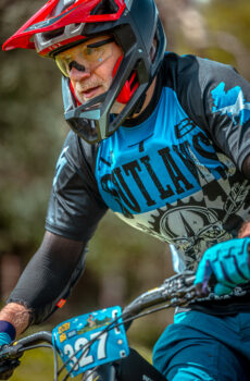 MTB Outlaws Scottish Away kit
